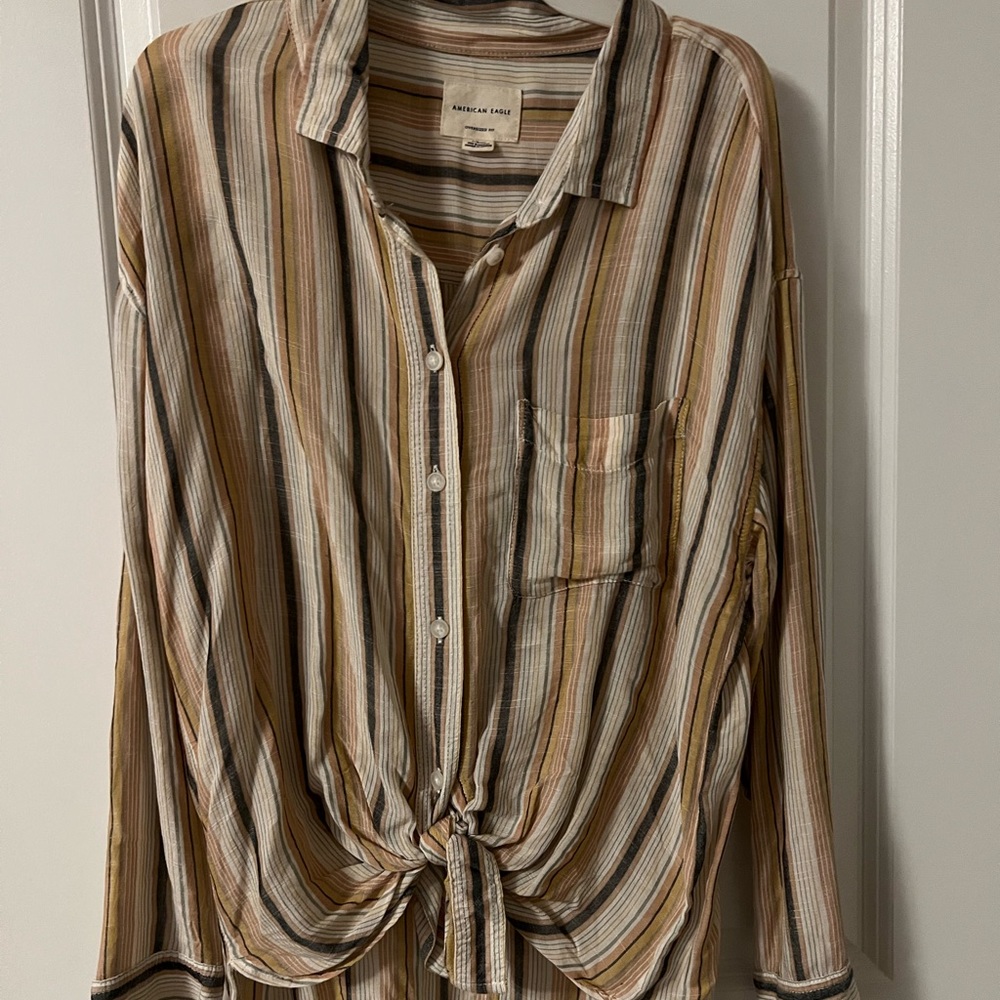 American Eagle button down